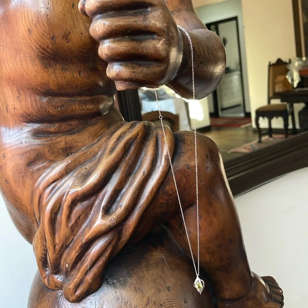 Stunning Peridot with Diamonds and white gold chain - Picture 3 of 12